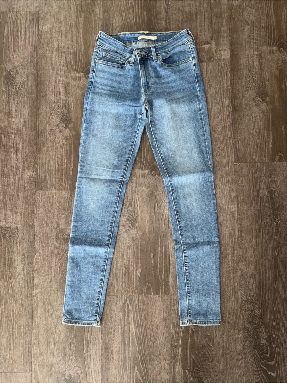 Levi's Light Wash Skinny Jeans for Women